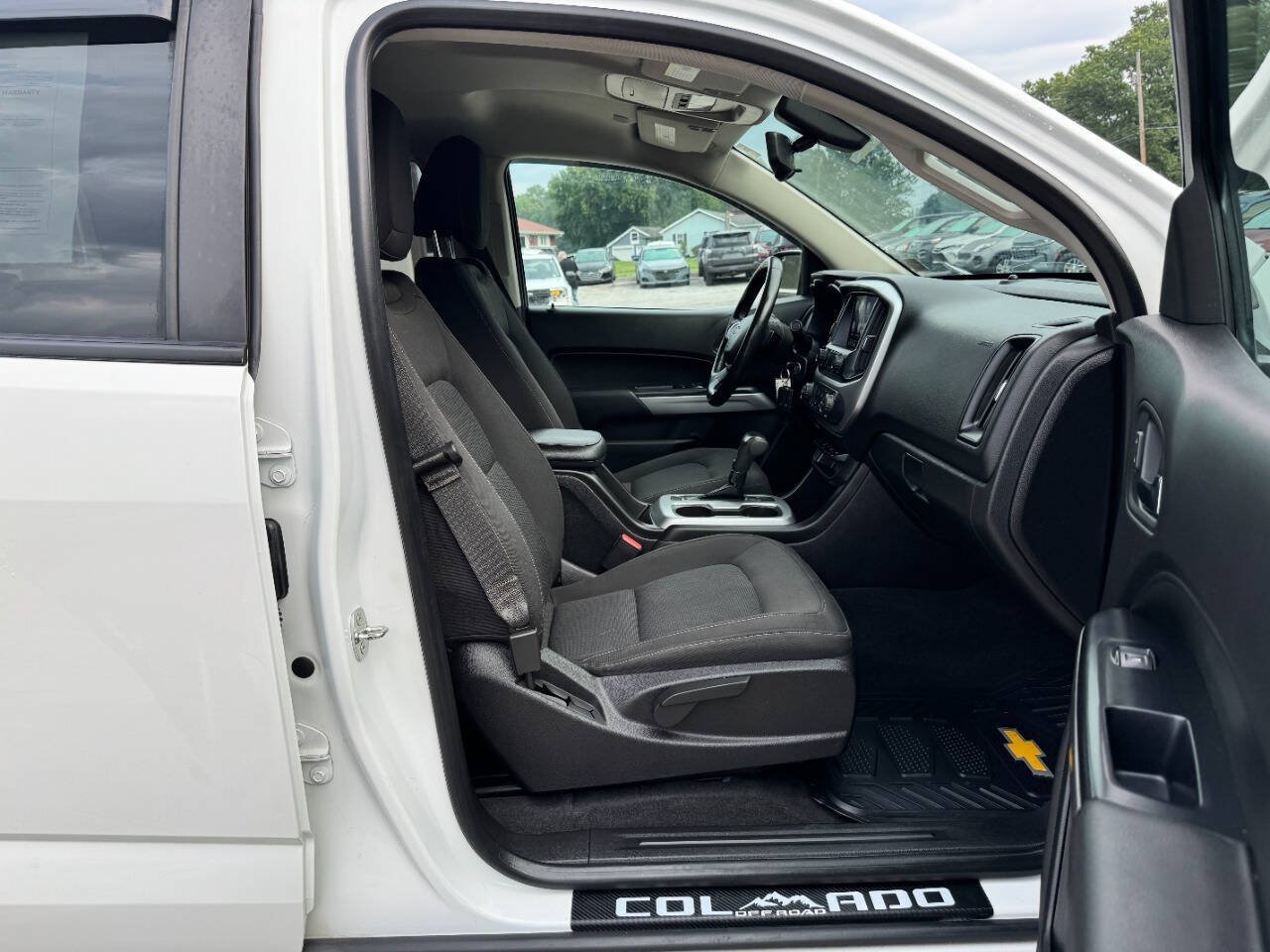 Used 2019 Chevrolet Colorado LT AWD/4WD image 12