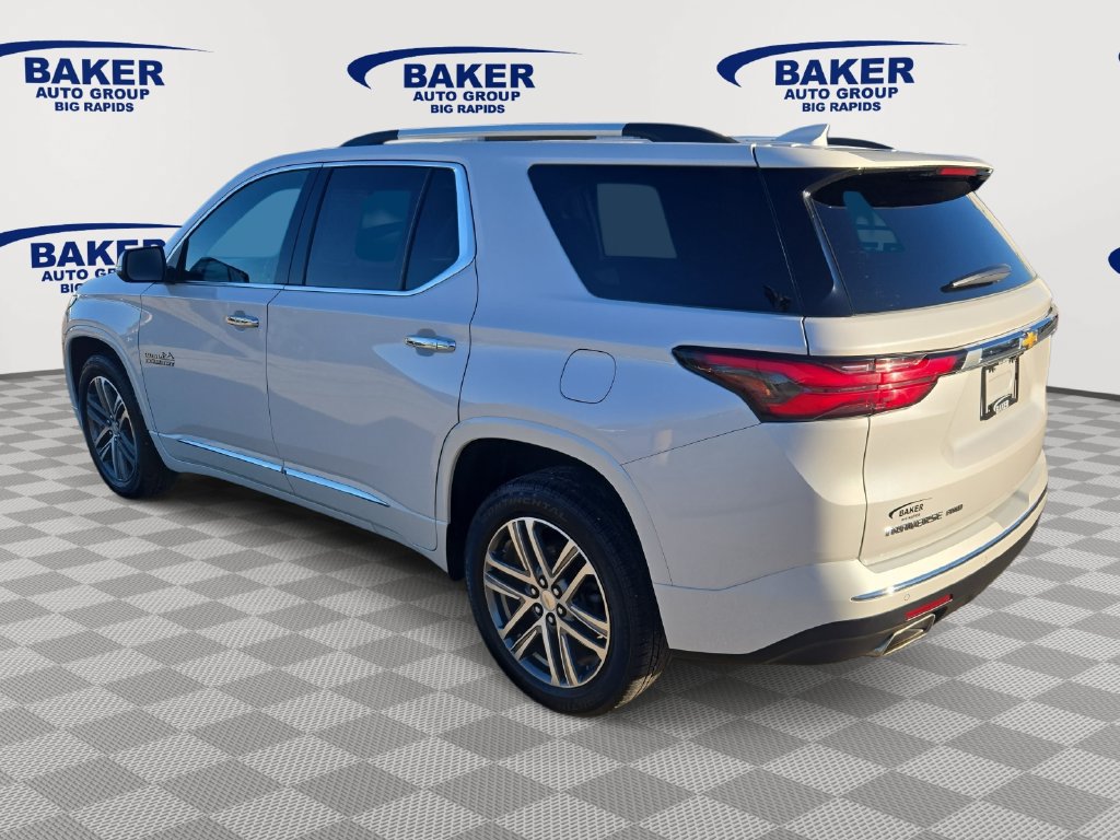 Used 2023 Chevrolet Traverse High Country AWD/4WD image 5