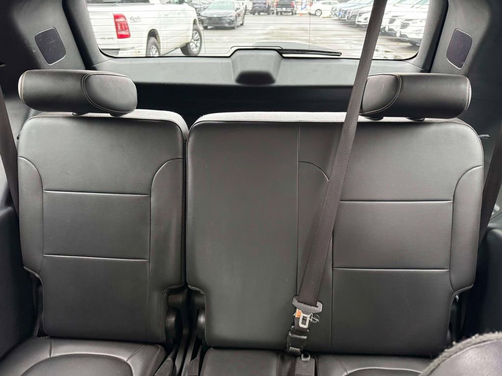 Used 2021 Chevrolet Traverse LT AWD/4WD image 12