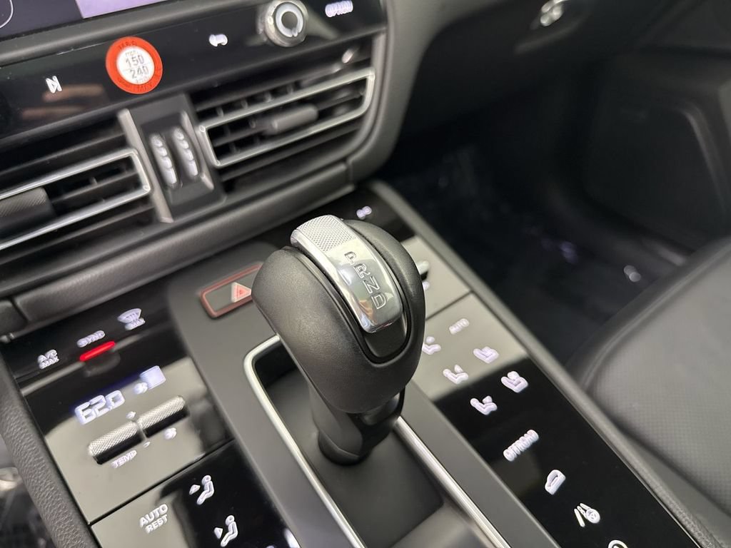 New 2025 Porsche Macan S AWD/4WD image 33
