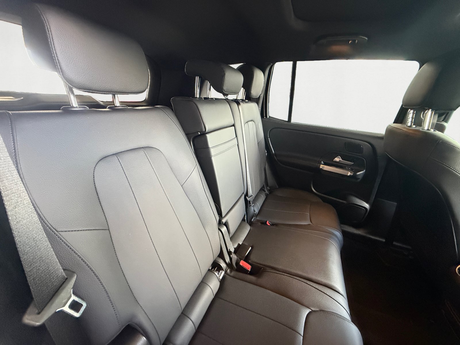 Used 2026 Mercedes-Benz GLB 250 image 18