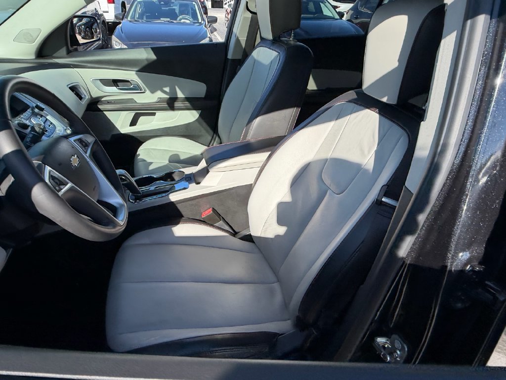 Used 2011 Chevrolet Equinox LTZ FWD image 10