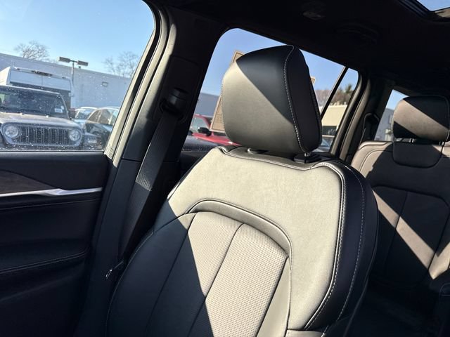 New 2026 Jeep Grand Cherokee L Limited AWD/4WD image 22