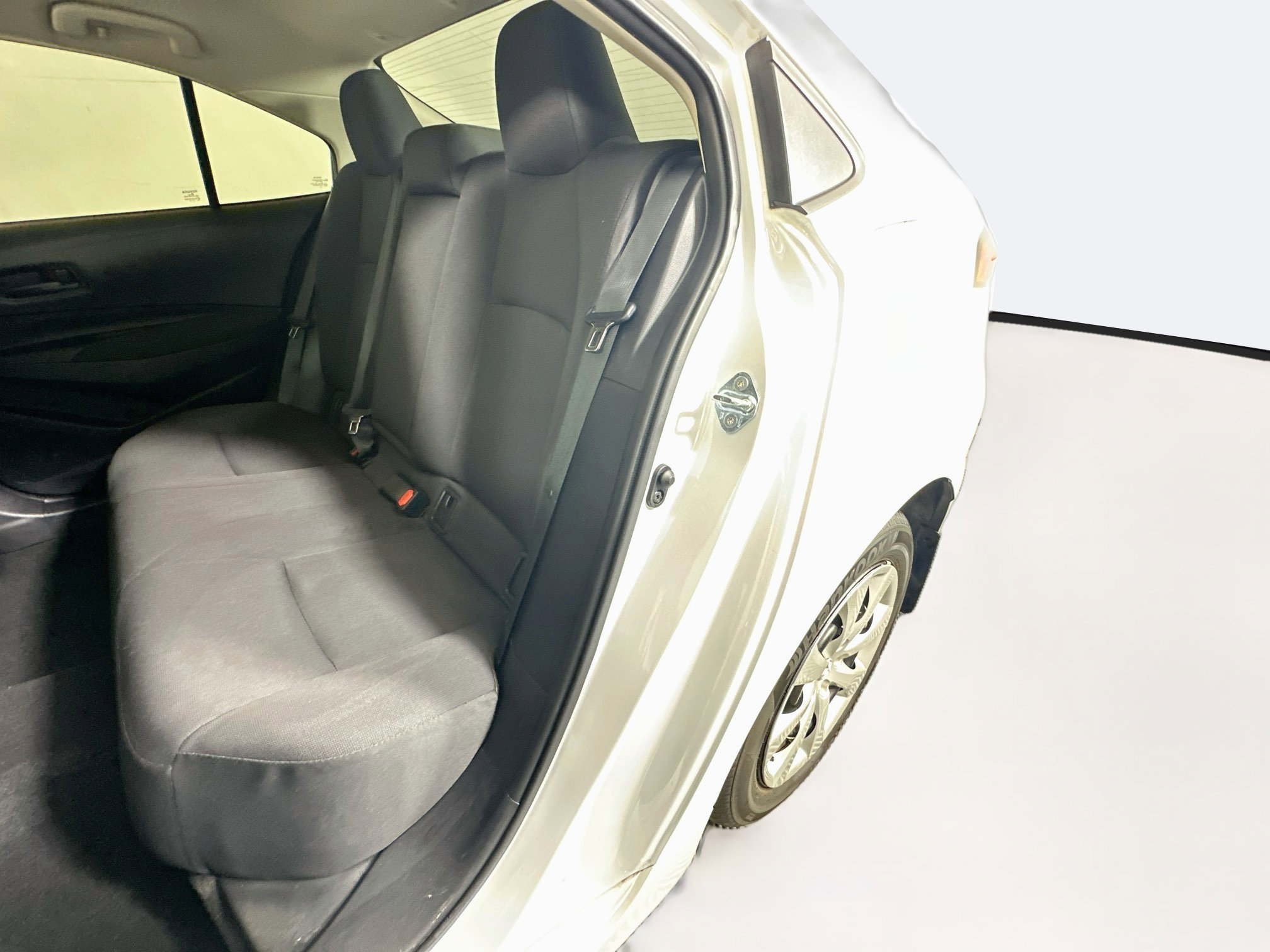 Certified 2025 Toyota Corolla LE FWD image 25