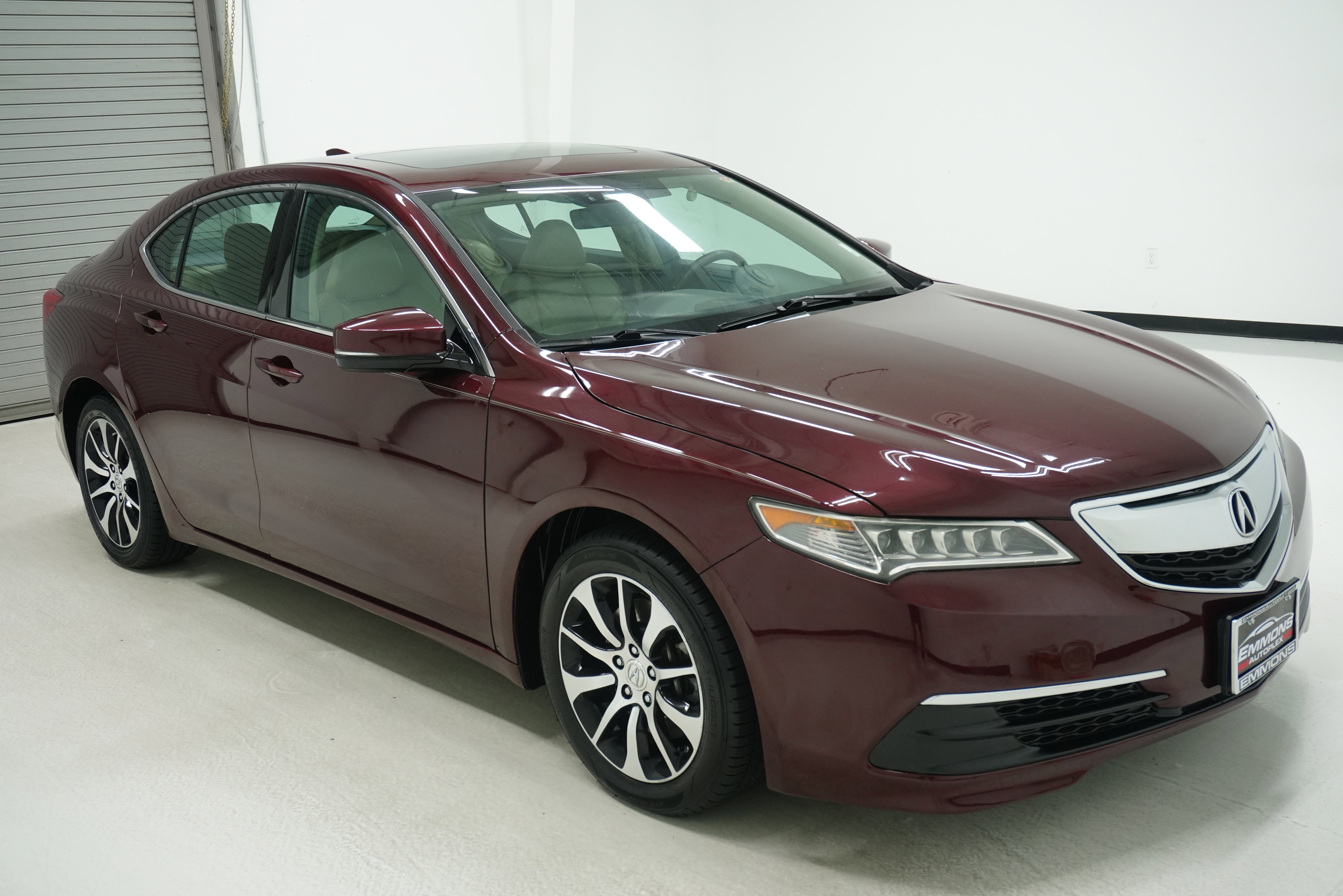Used 2015 Acura TLX w/ Technology Package FWD image 3