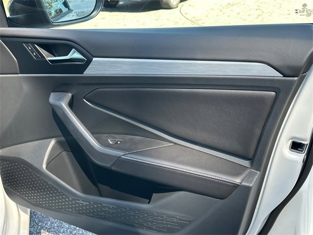 Used 2025 Volkswagen Jetta Sport image 28