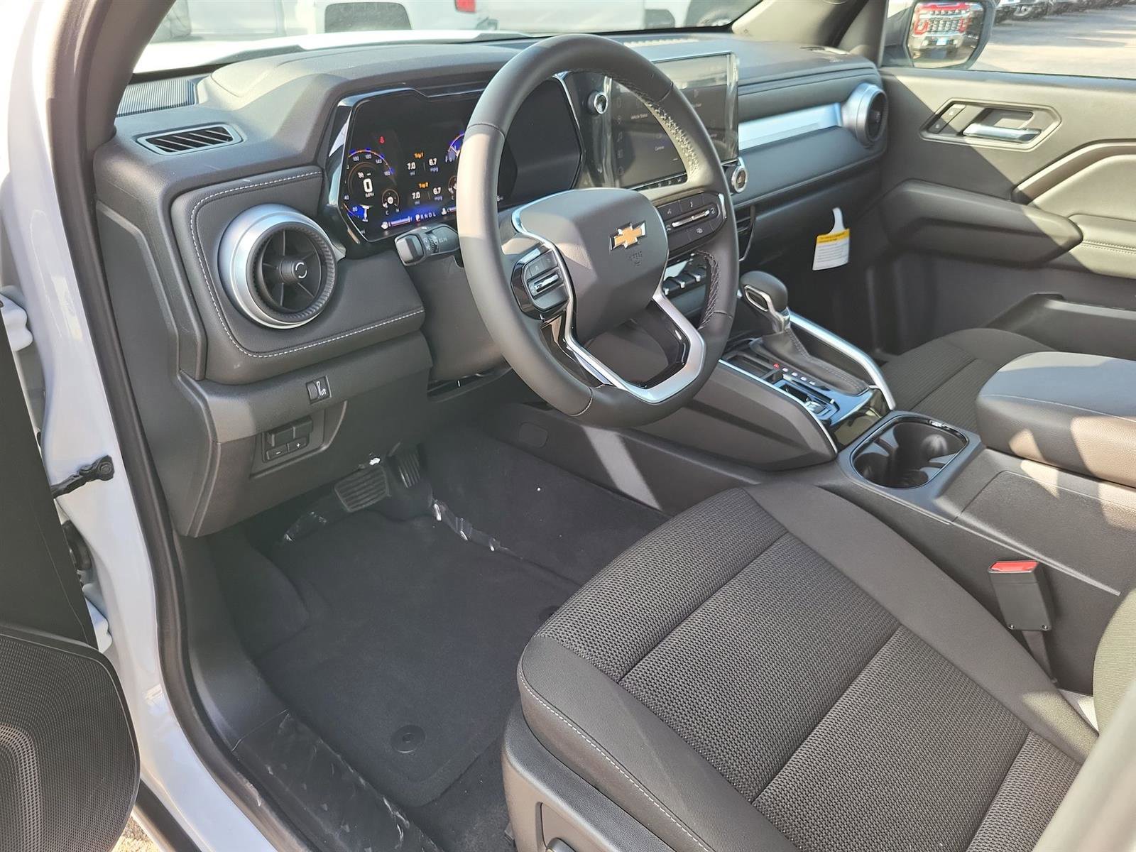New 2025 Chevrolet Colorado LT w/ Advanced Trailering Package image 10