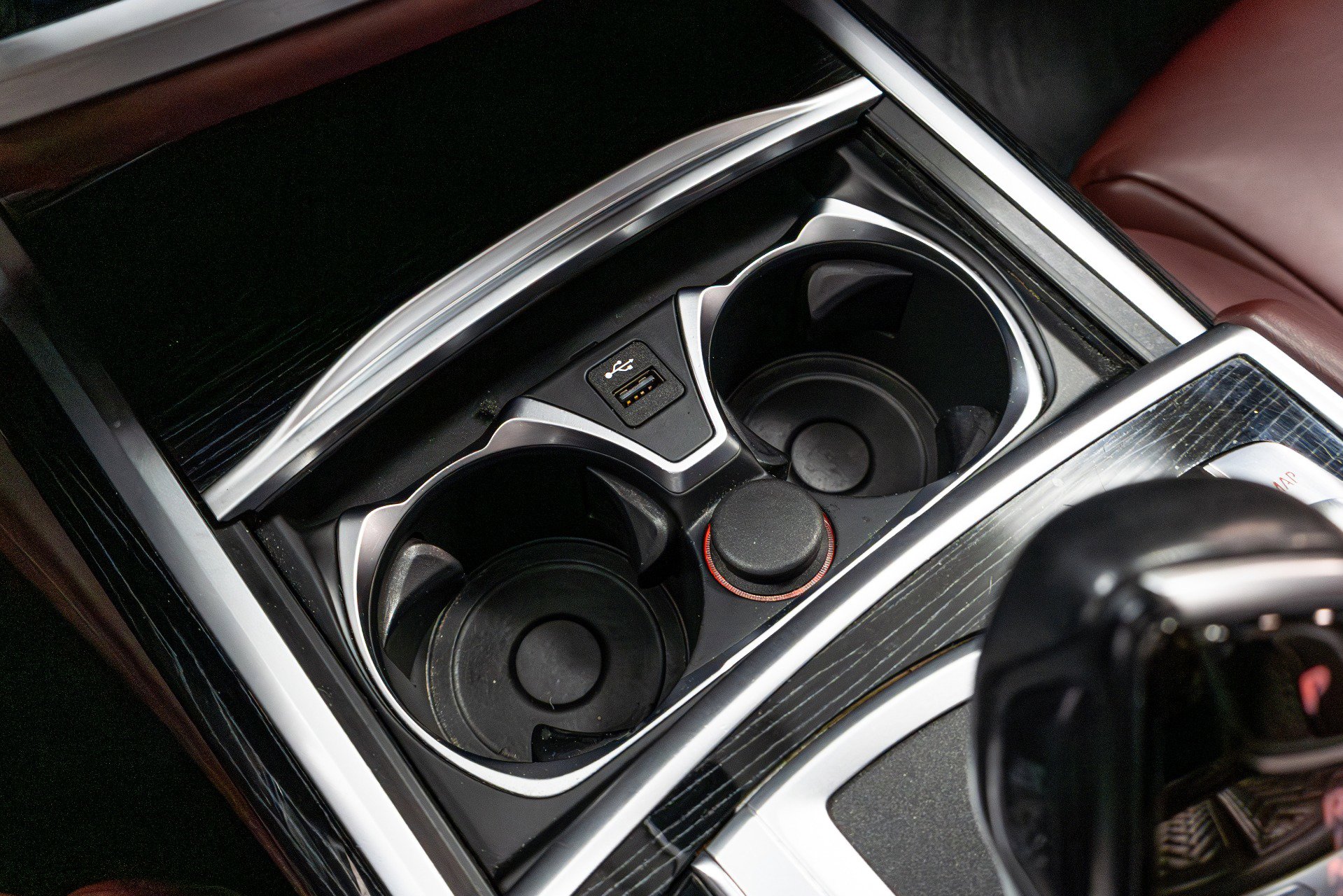 Used 2020 BMW 750i xDrive w/ Executive Package image 62