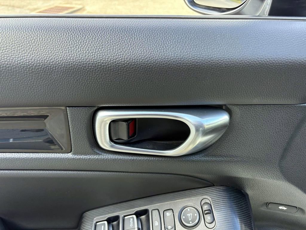 Used 2024 Honda Civic Touring image 12