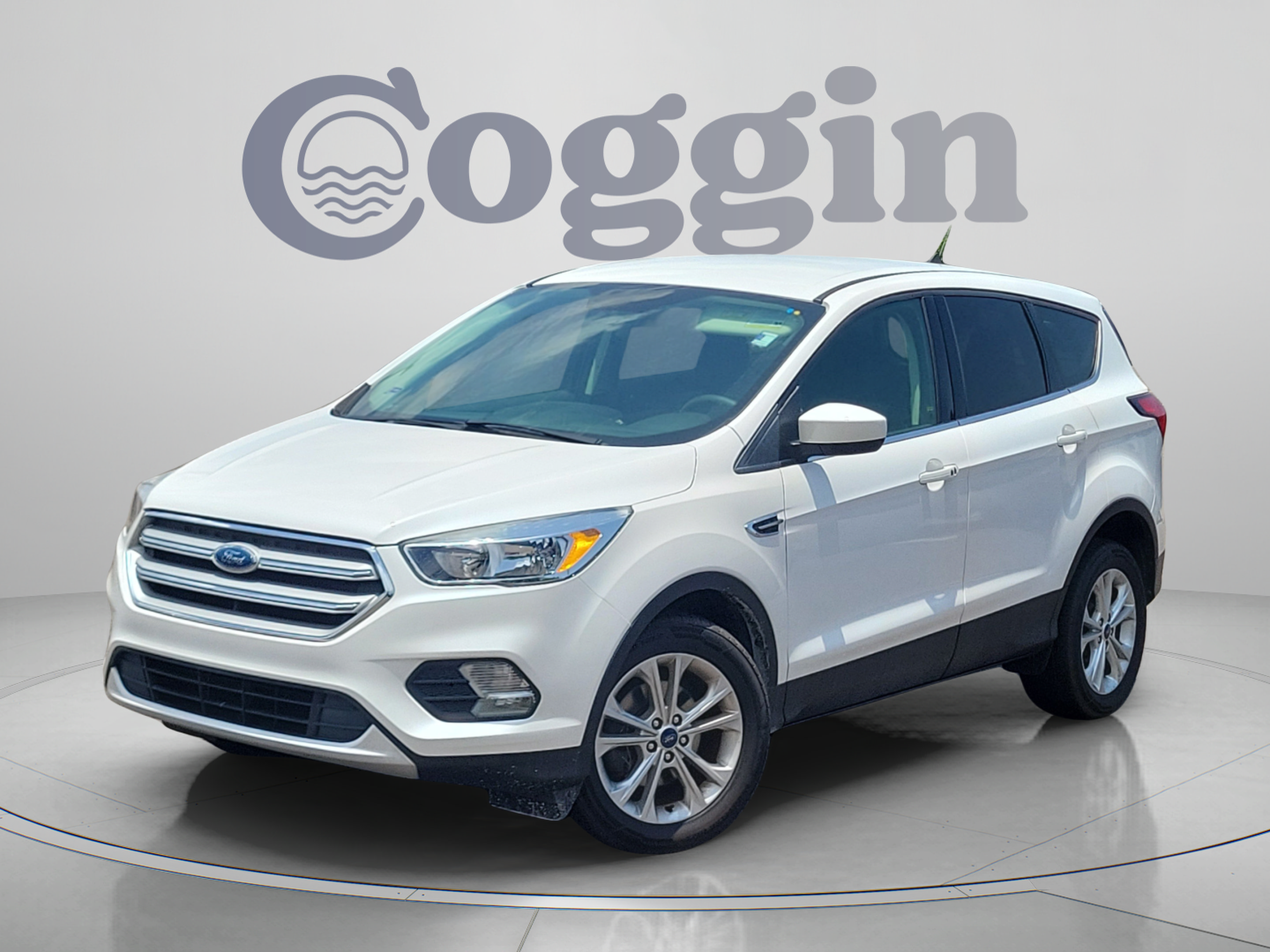 Used 2019 Ford Escape SE FWD 360° Tour