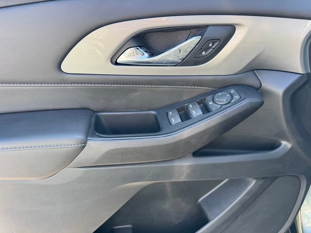Certified 2023 Chevrolet Traverse LT FWD image 18