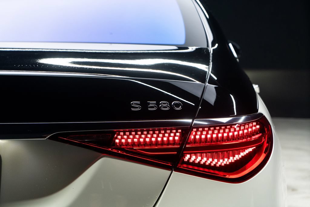 Used 2021 Mercedes-Benz Maybach S 580 4MATIC image 18