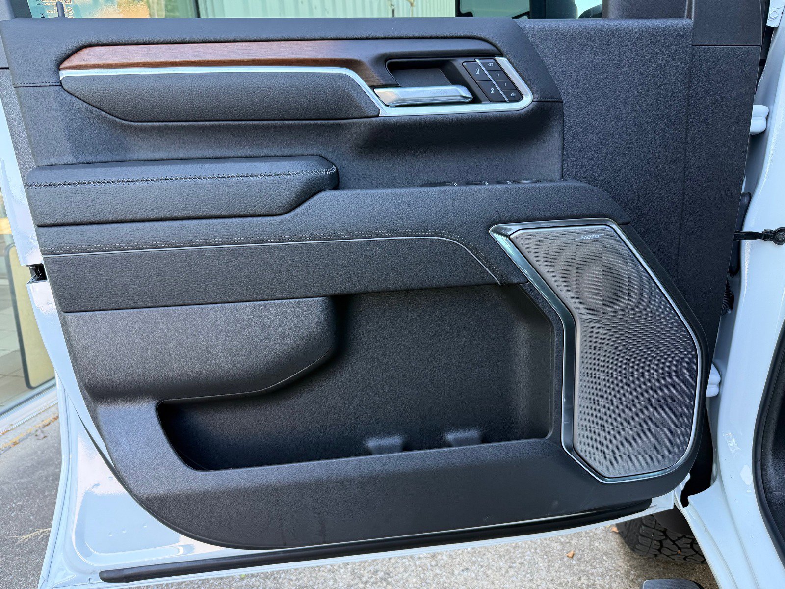 New 2026 GMC Sierra 2500 Denali w/ Denali Reserve Package image 11