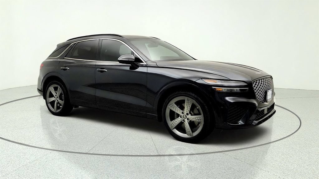 Used 2025 Genesis GV70 3.5T Sport w/ Sport Advanced Package AWD/4WD image 3