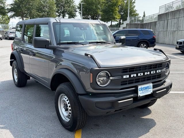 Used 2025 Ford Bronco 4-Door AWD/4WD image 2