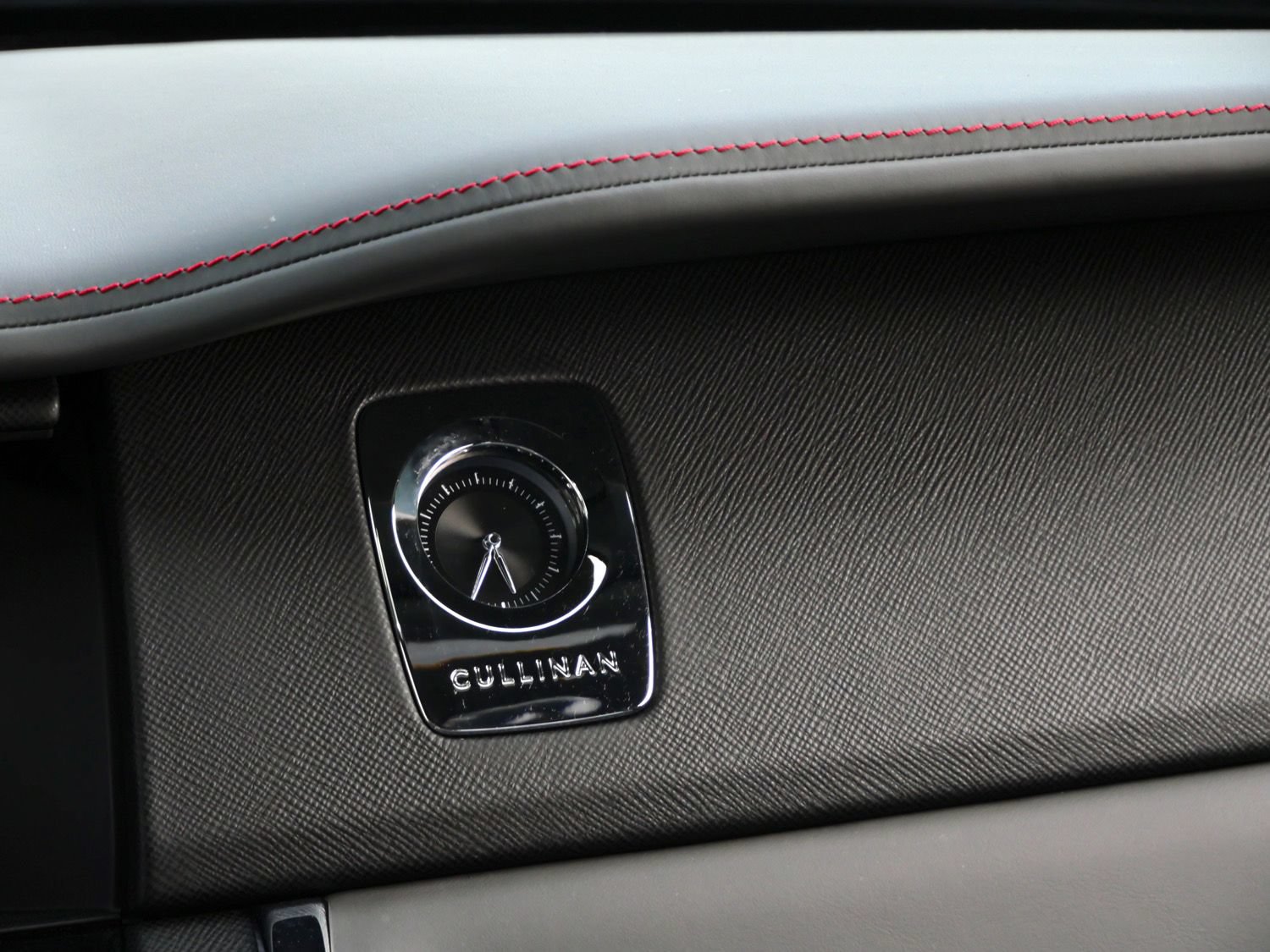 Used 2023 Rolls-Royce Cullinan AWD/4WD image 14