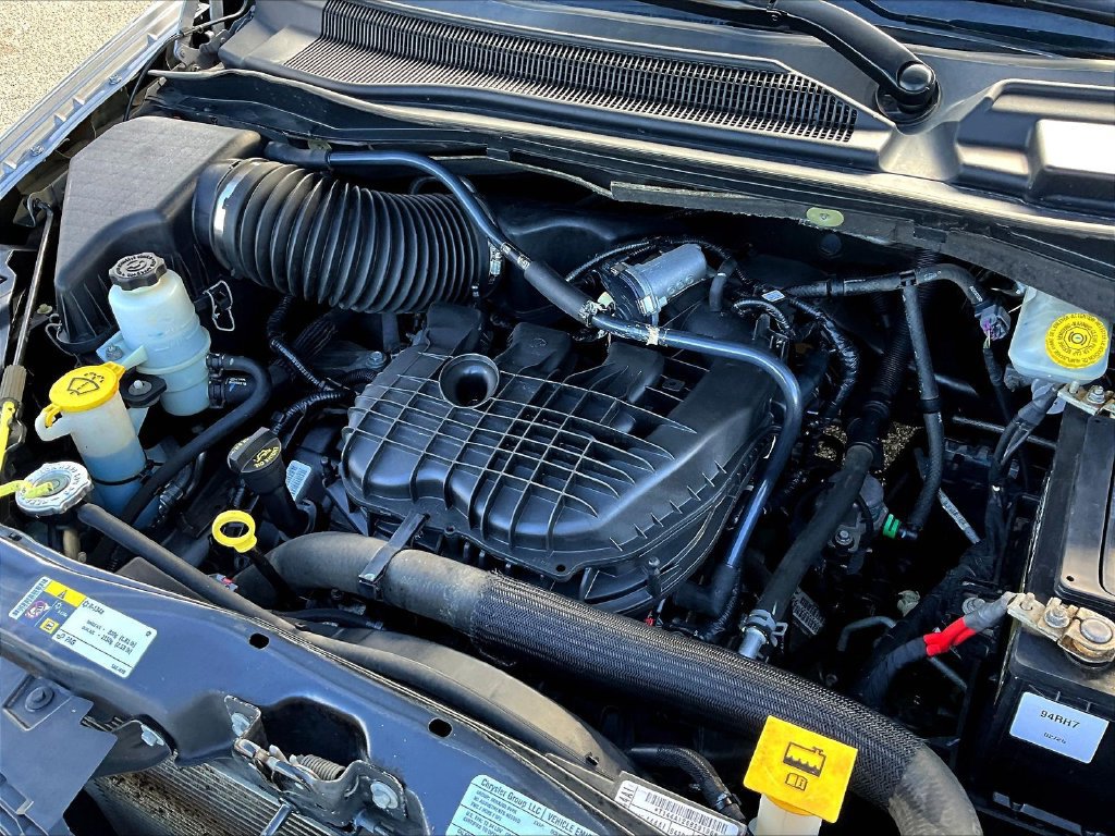 Used 2013 Dodge Grand Caravan Crew FWD image 34