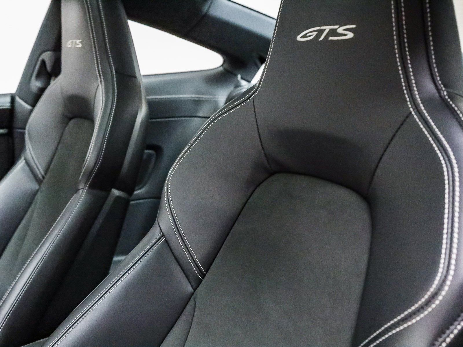 Used 2024 Porsche 911 Carrera GTS image 21