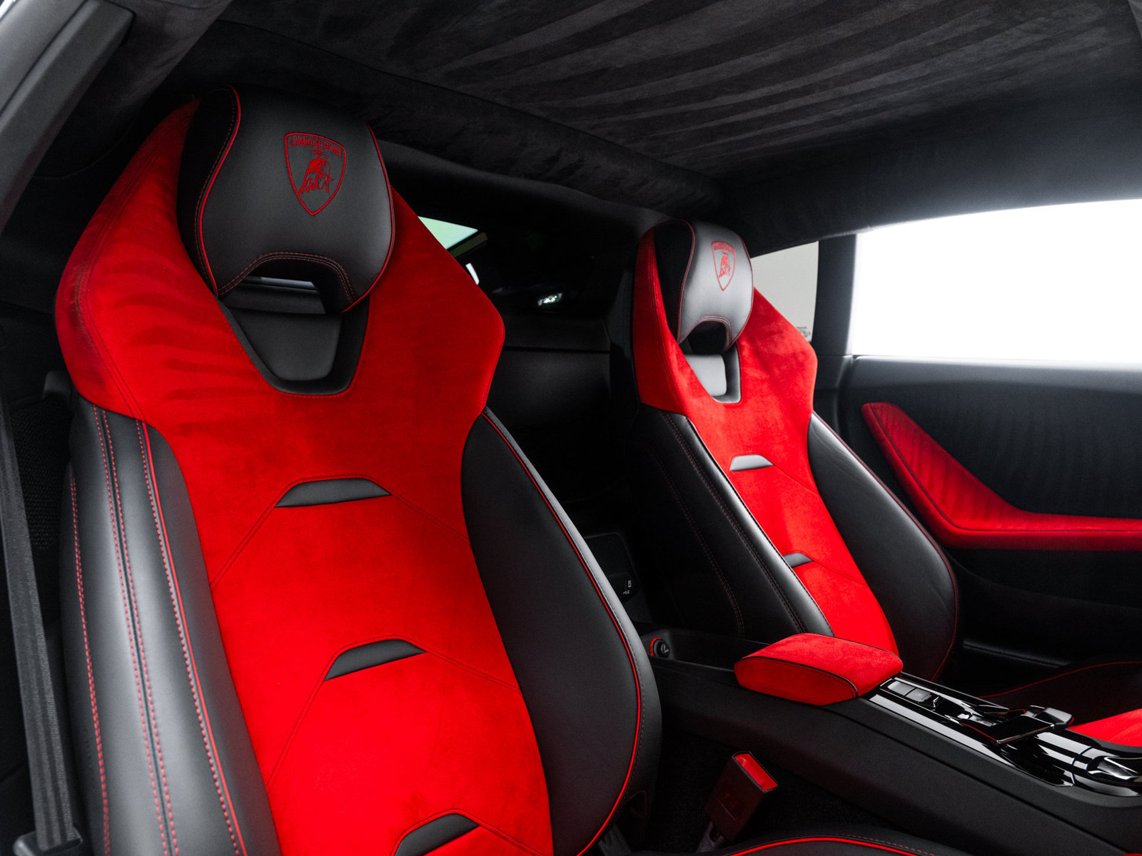 Used 2020 Lamborghini Huracan EVO AWD/4WD image 44