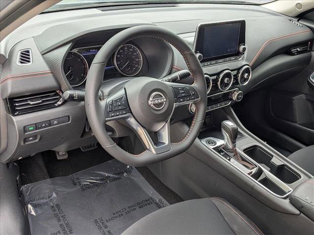 Certified 2025 Nissan Sentra SR FWD image 10