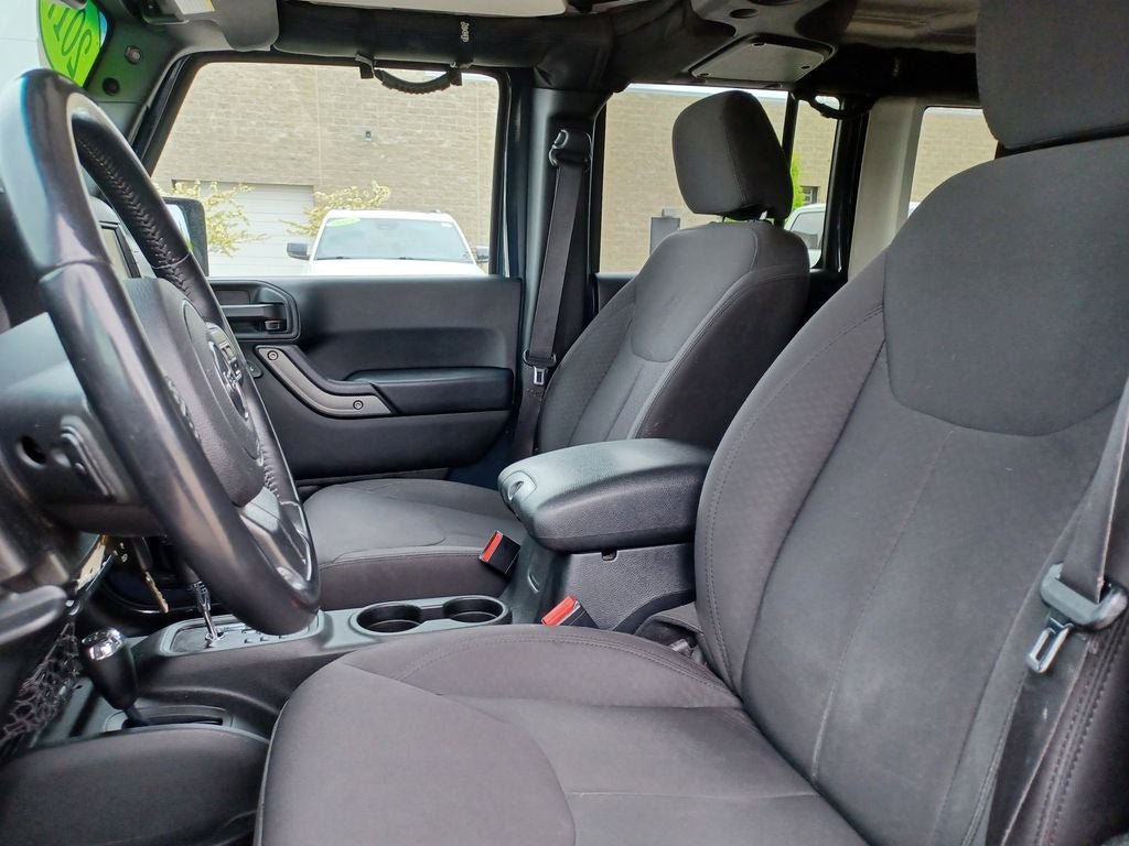 Used 2017 Jeep Wrangler Unlimited Sport AWD/4WD image 9