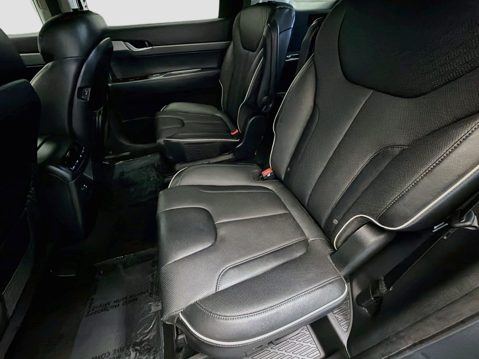 Used 2025 Hyundai Palisade SEL FWD image 13