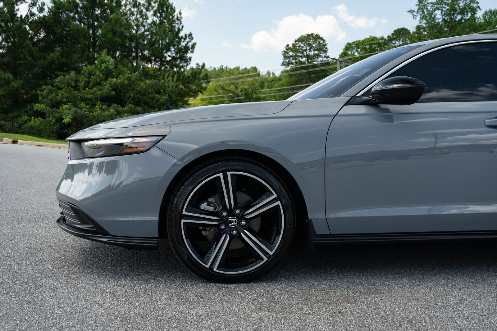 Used 2023 Honda Accord Sport image 4