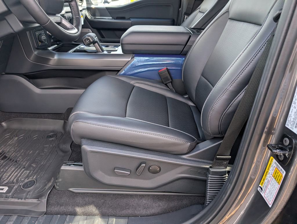 New 2025 Ford F150 Lariat w/ Equipment Group 501A Mid image 9