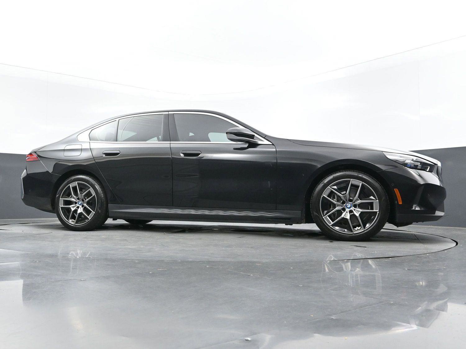 Used 2024 BMW i5 eDrive40i w/ M Sport Package image 49