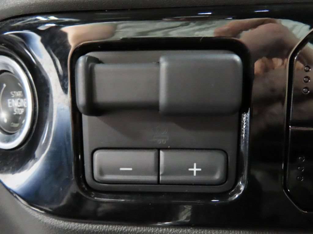Used 2023 Chevrolet Silverado 1500 RST w/ Convenience Package II AWD/4WD image 57