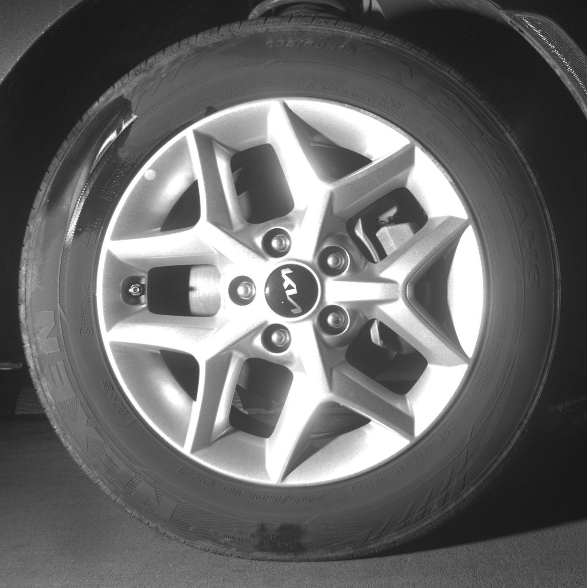 Used 2025 Kia Soul LX w/ LX Technology Package FWD image 13