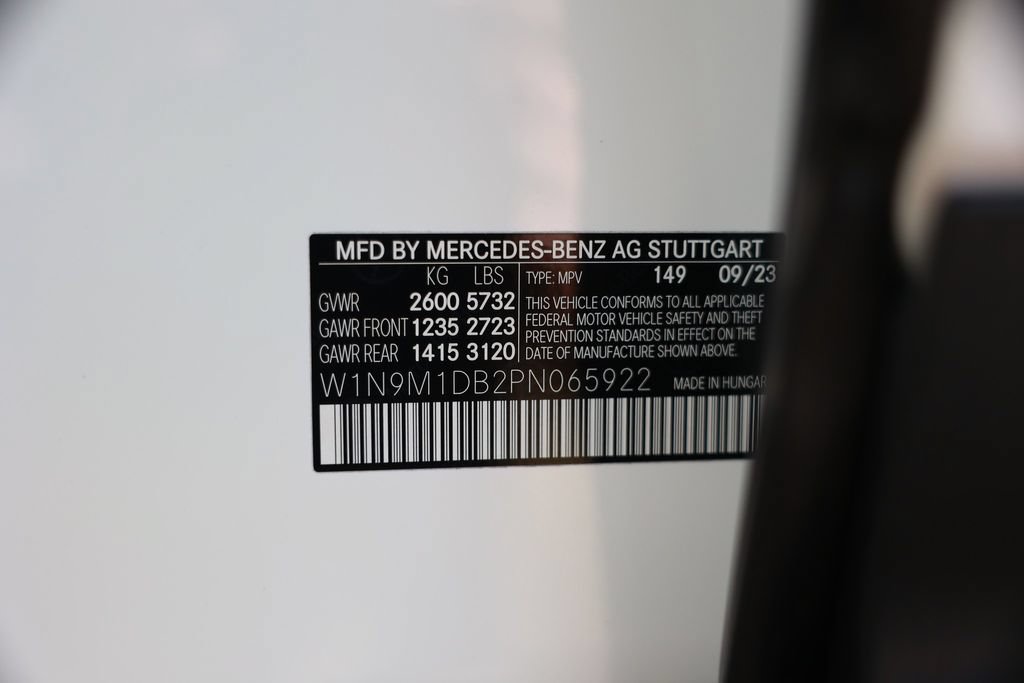 Used 2023 Mercedes-Benz EQB 350 4MATIC SUV w/ Exclusive Package image 39