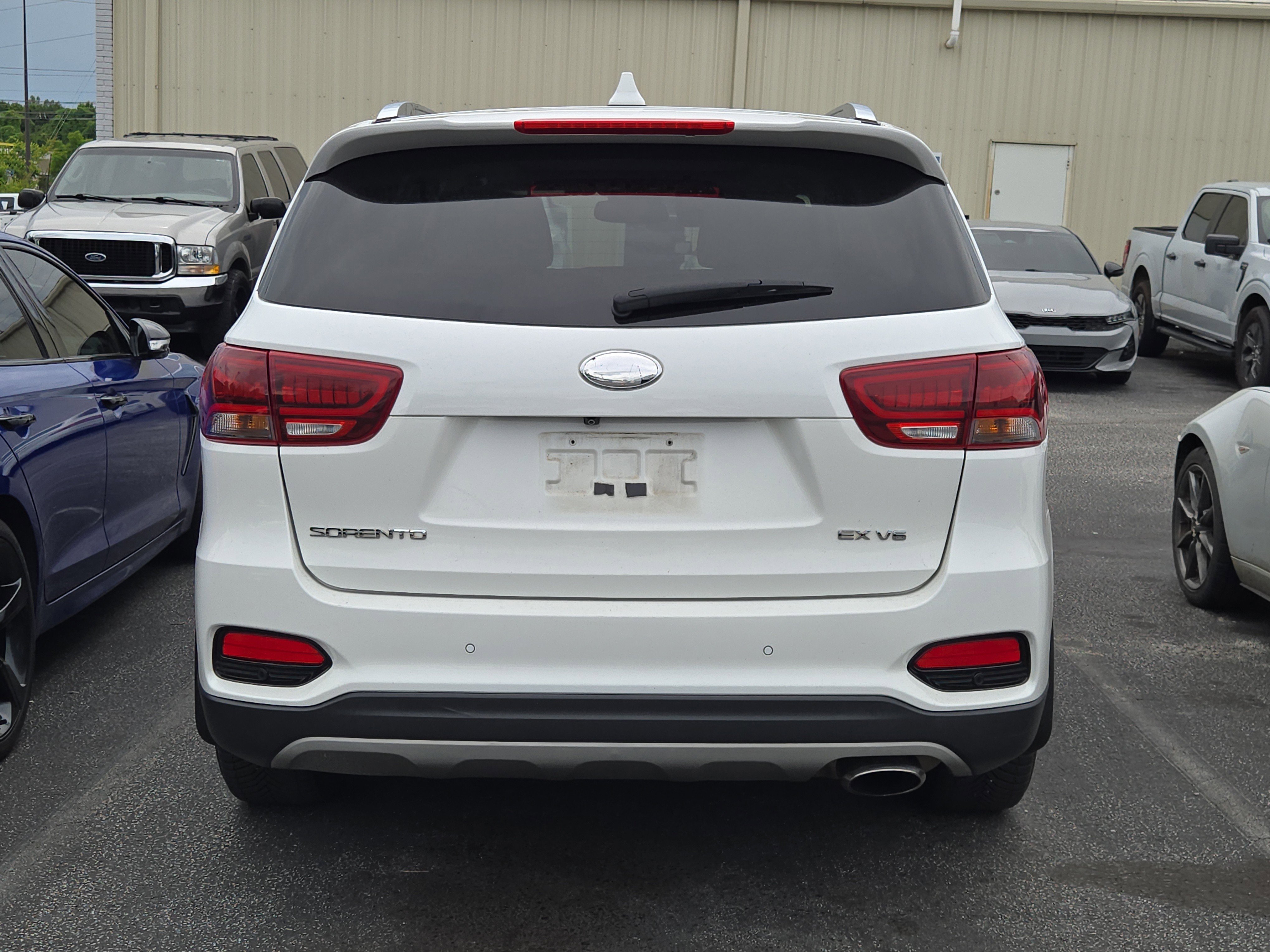 Used 2019 Kia Sorento EX w/ EX Touring Package FWD image 4