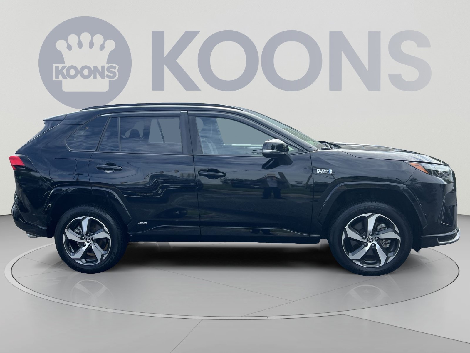 Used 2023 Toyota RAV4 SE w/ Weather & Moonroof Package AWD/4WD image 8