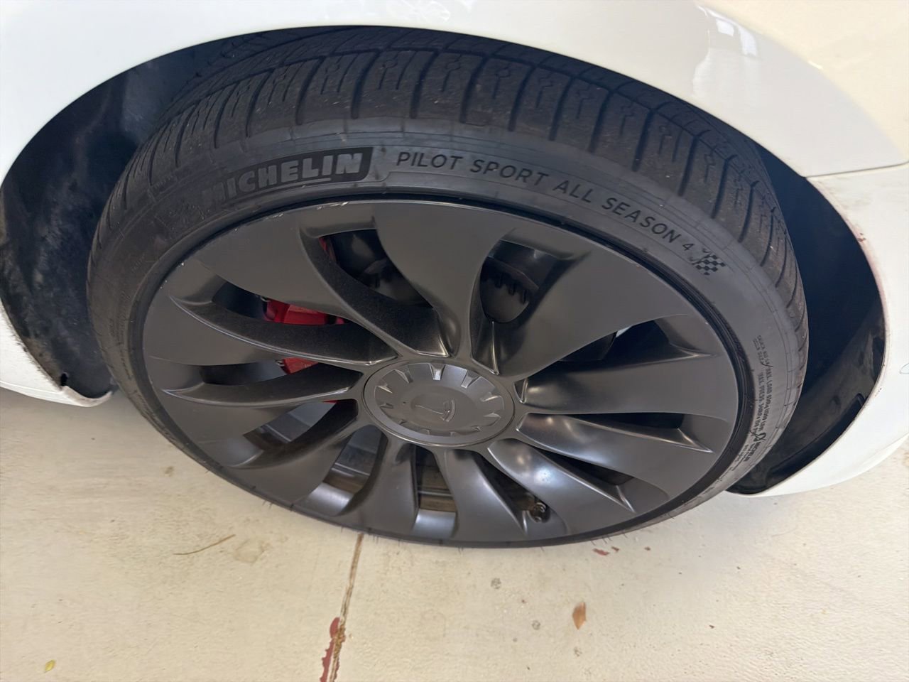 Used 2022 Tesla Model 3 Performance image 4