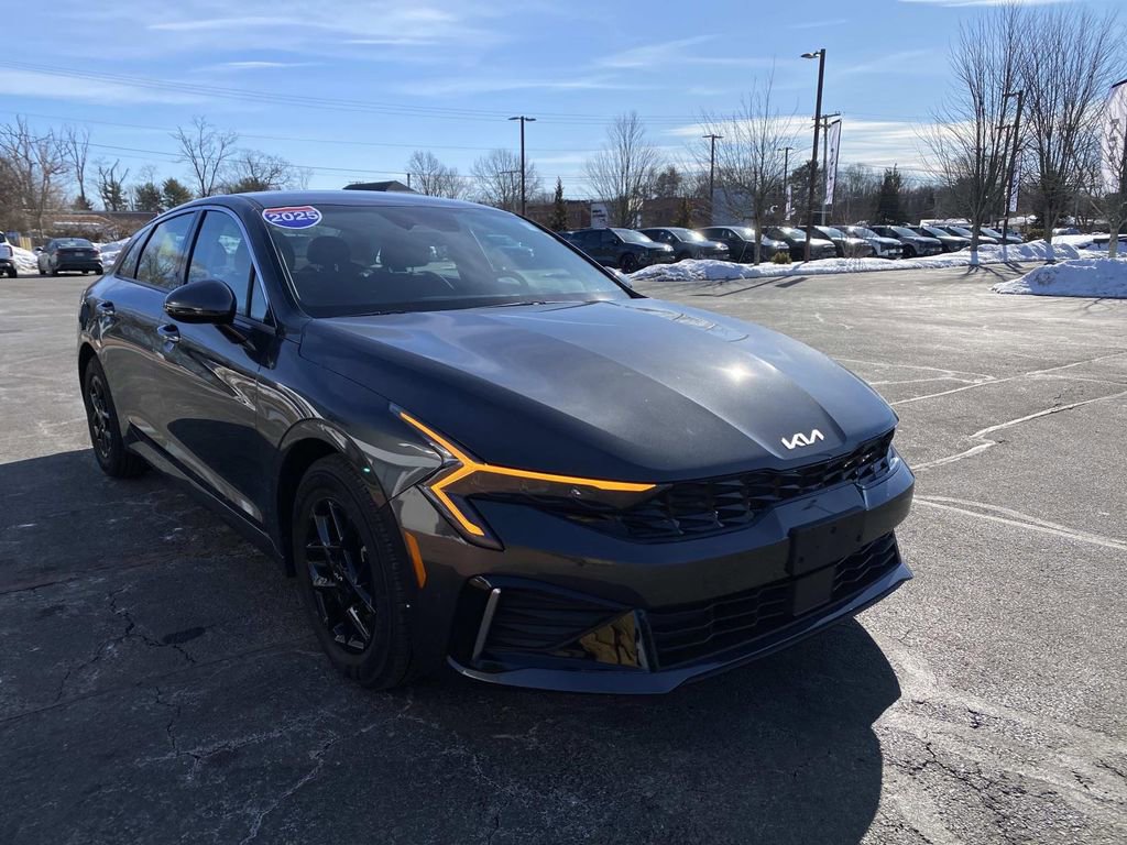 Used 2025 Kia K5 LXS image 7