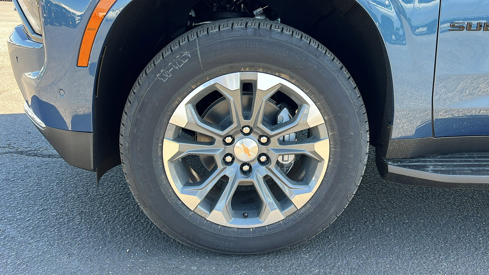 New 2026 Chevrolet Suburban LT w/ Comfort Package image 10