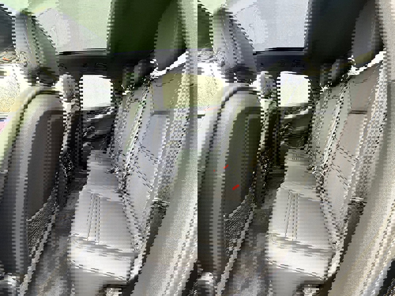 Used 2024 Porsche Cayenne Coupe image 21