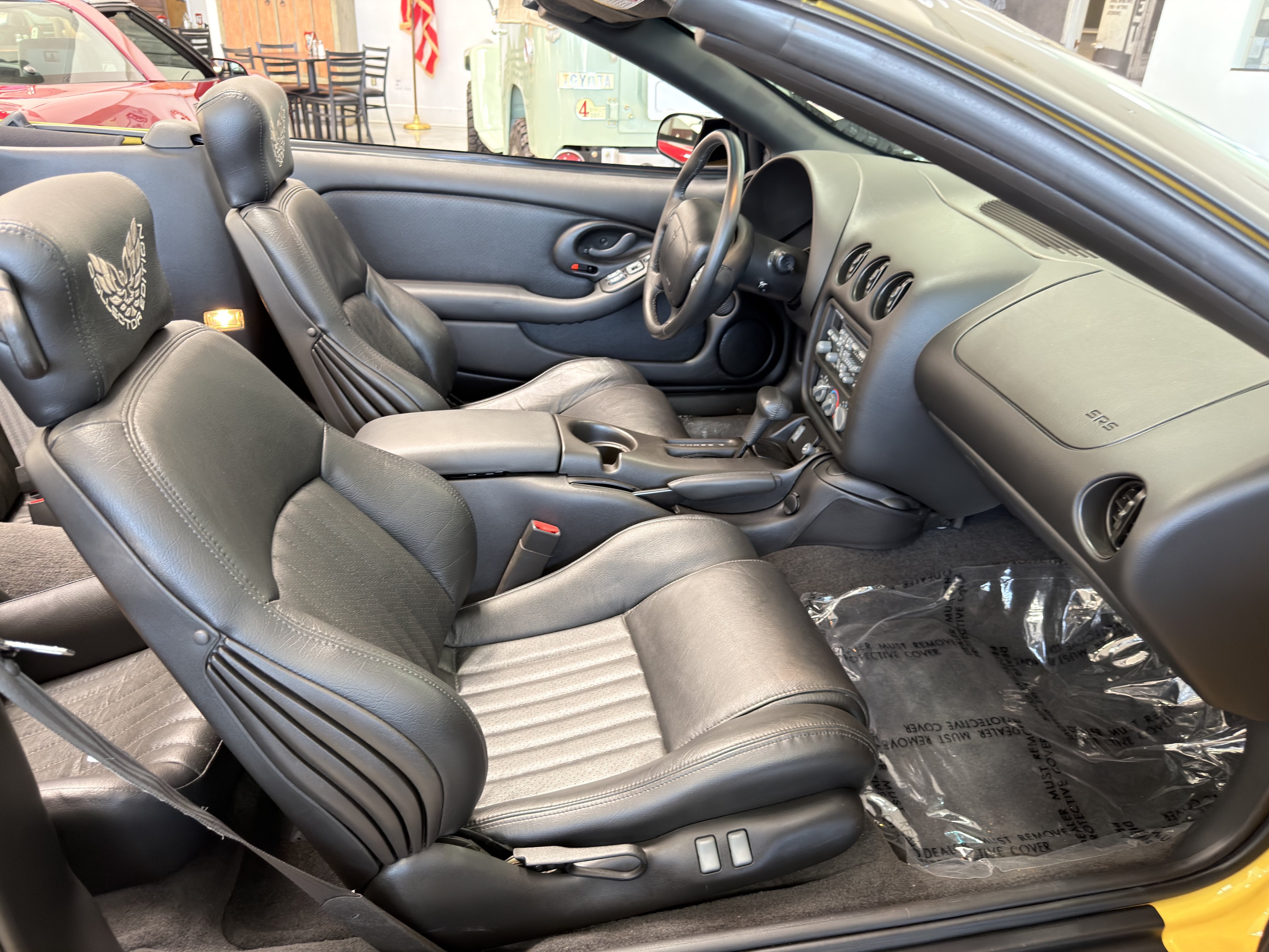 Used 2002 Pontiac Firebird Trans Am RWD image 10