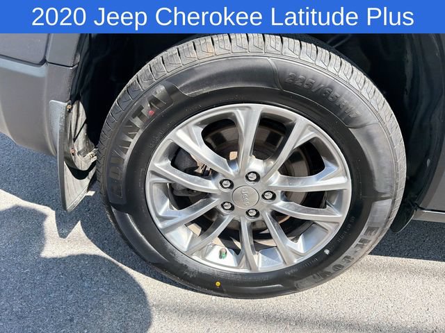 Used 2020 Jeep Cherokee Latitude Plus w/ Comfort/Convenience Group AWD/4WD image 18