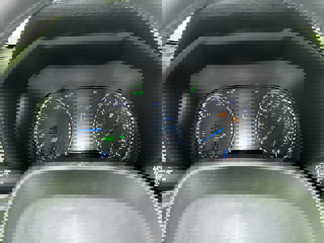 Used 2022 Toyota RAV4 XLE Premium image 17