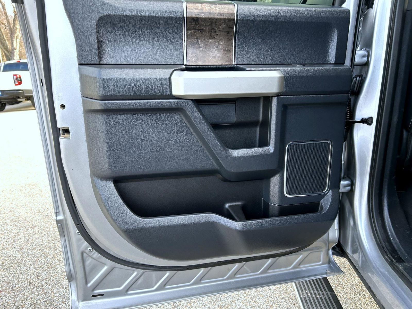Used 2022 Ford F350 Lariat w/ Lariat Ultimate Package image 20