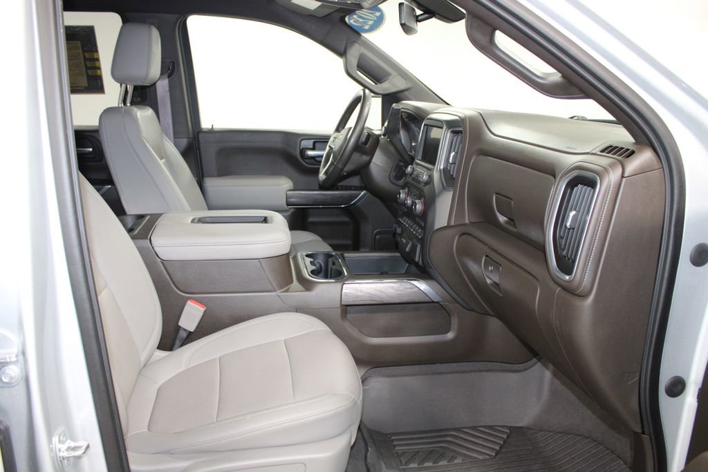 Used 2022 Chevrolet Silverado 1500 LTZ AWD/4WD image 31