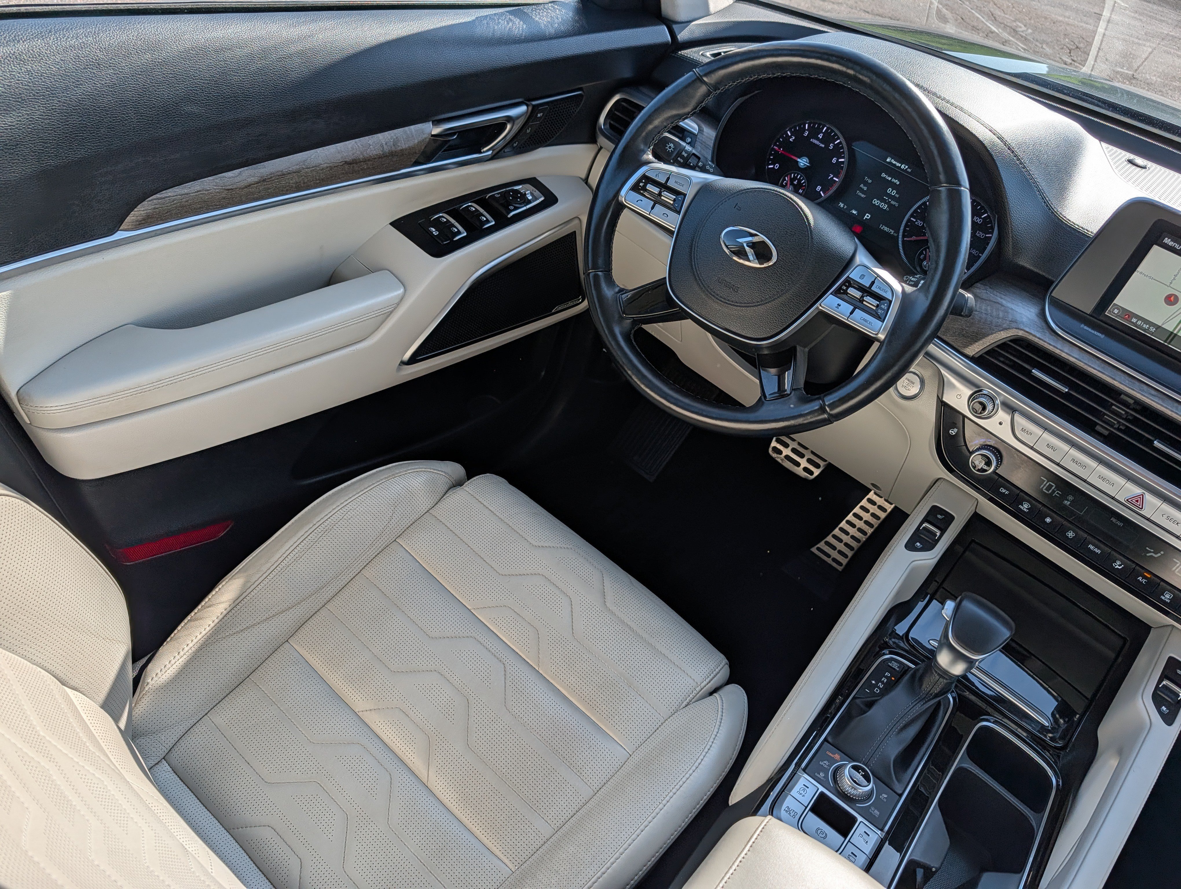 Used 2020 Kia Telluride SX w/ SX Prestige Package AWD/4WD image 9
