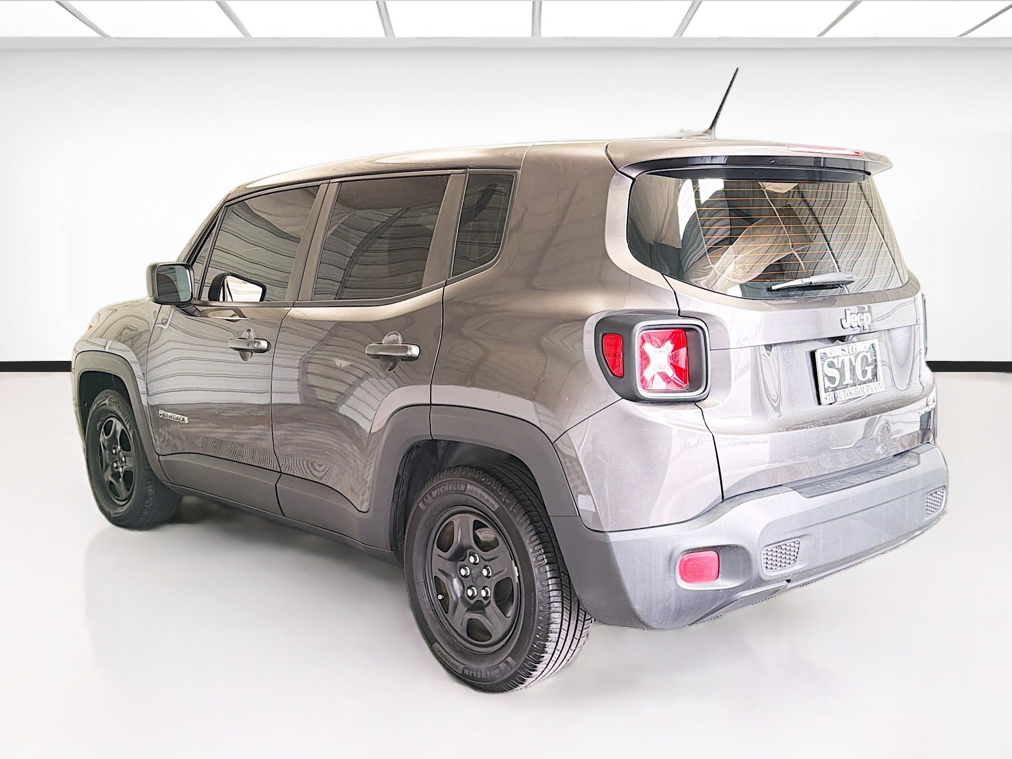 Used 2017 Jeep Renegade Sport w/ Power & Air Group image 6