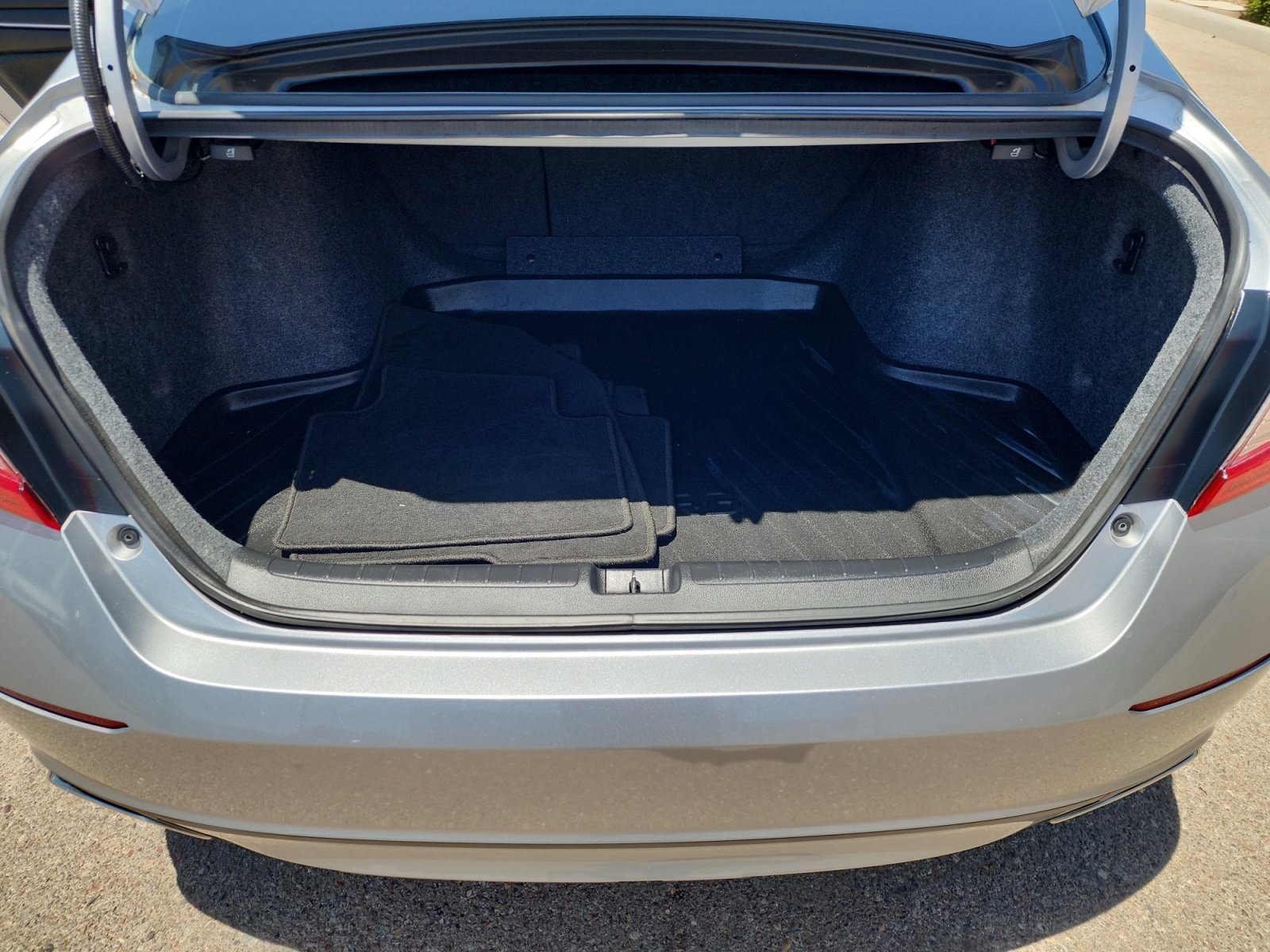 Used 2021 Honda Accord Sport image 34