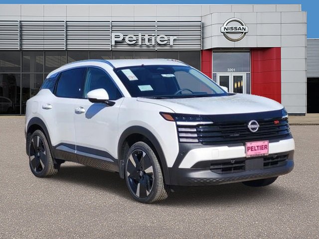 New 2025 Nissan Kicks SR w/ Illumination Package