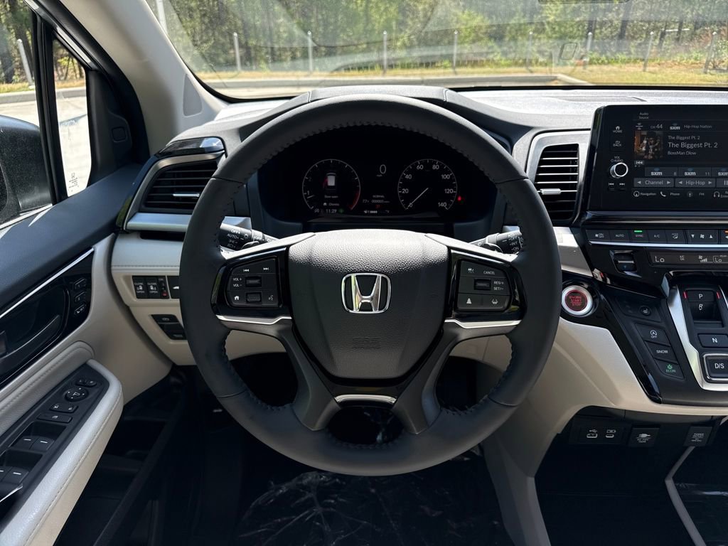 New 2026 Honda Odyssey Touring image 15