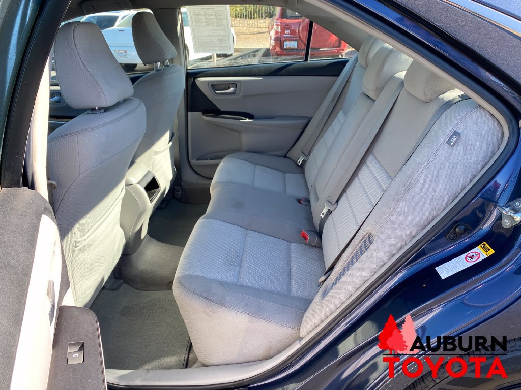 Used 2015 Toyota Camry LE FWD image 18