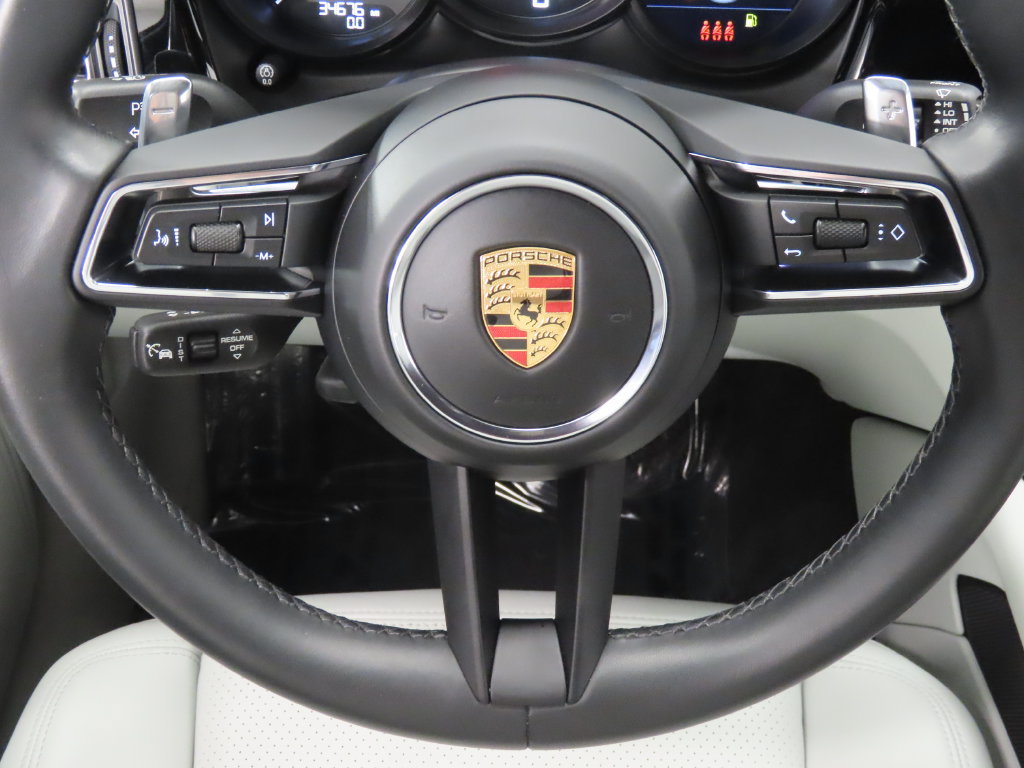 Certified 2023 Porsche Macan S AWD/4WD image 18